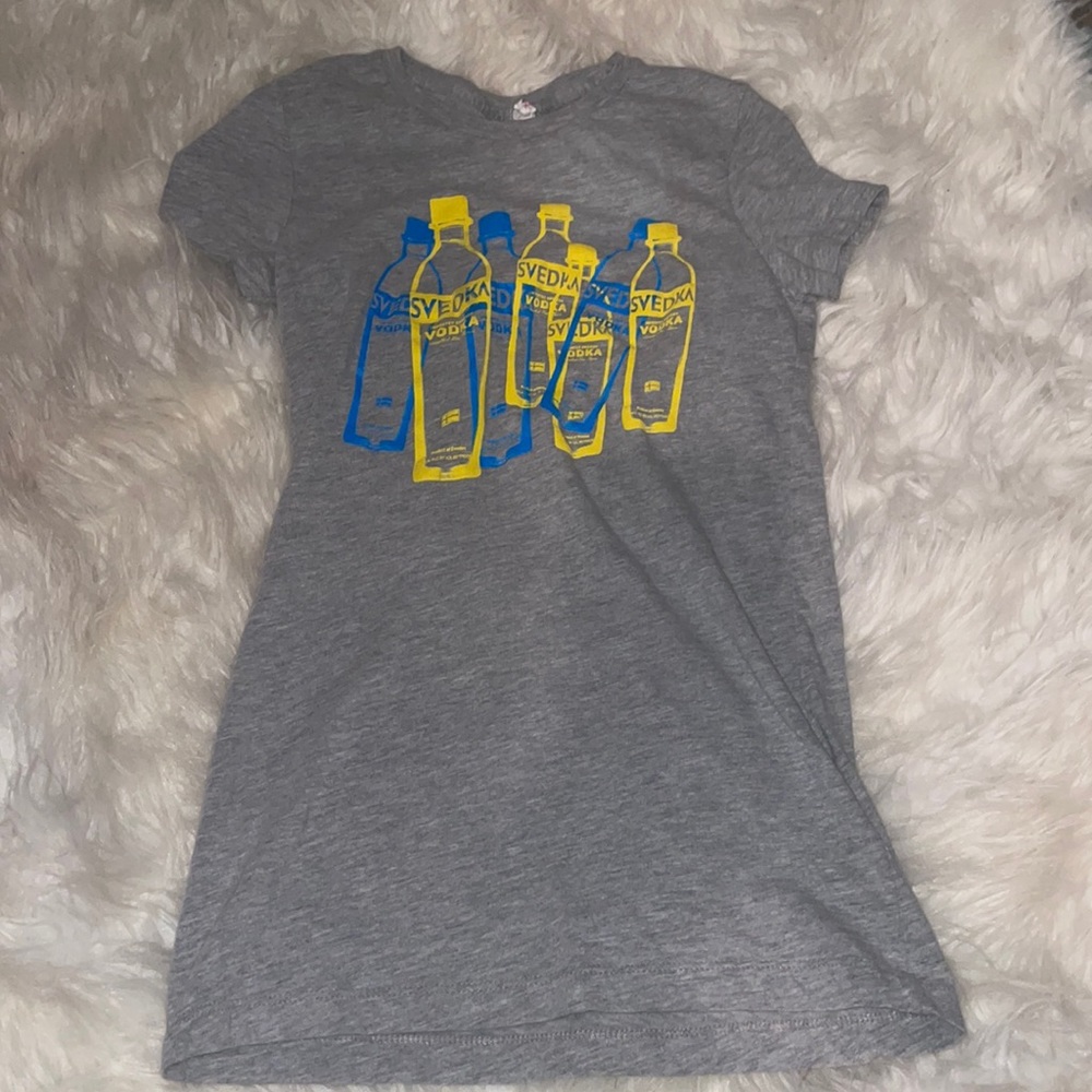 Svedka graphic top